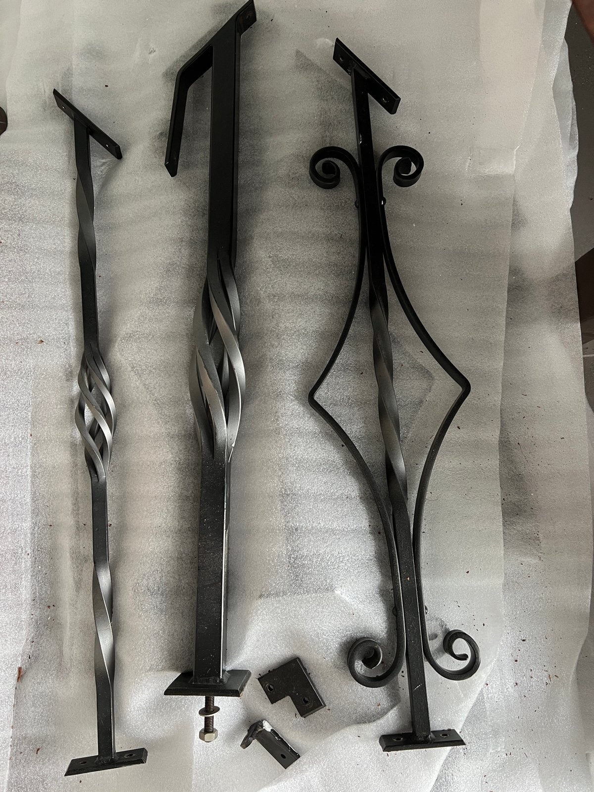 Smeedijzeren spijlen voor leuning of balustrade, Ophalen, Zo goed als nieuw, 250 mm of meer, Overige typen