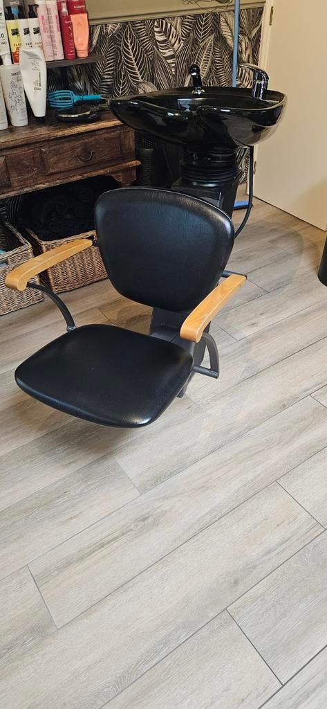 Kappersstoel met wasbak - Zwart, gebruikt, Ophalen of Verzenden