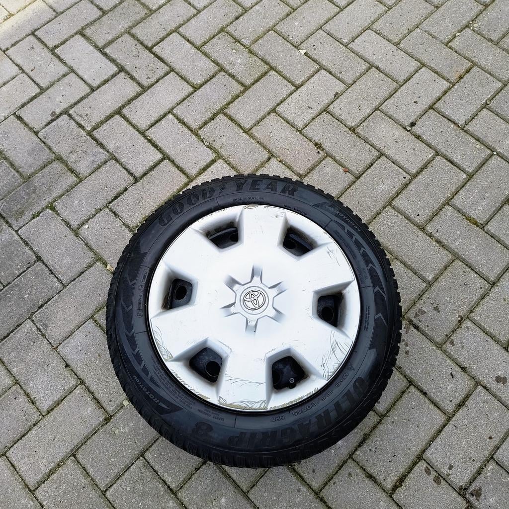 15 inch 4*100 stalen velgen met winterbanden van Goodyear, Ophalen, Gebruikt, 15 inch, Banden en Velgen
