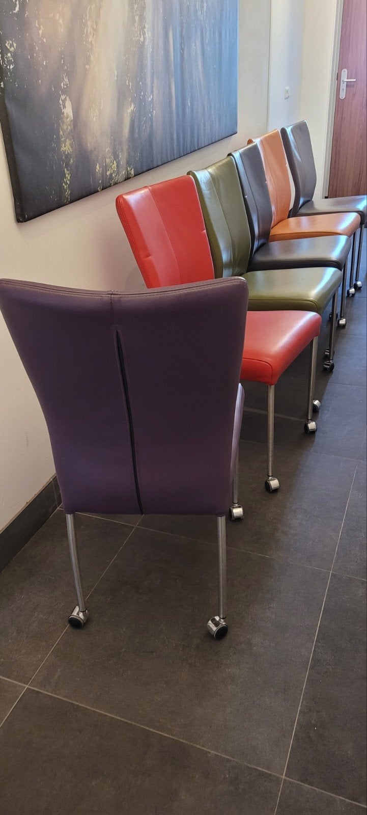 Set van 6 kleurrijke eetkamerstoelen op wieltjes, Ophalen, Gebruikt, Overige kleuren, Modern, Kleurrijk