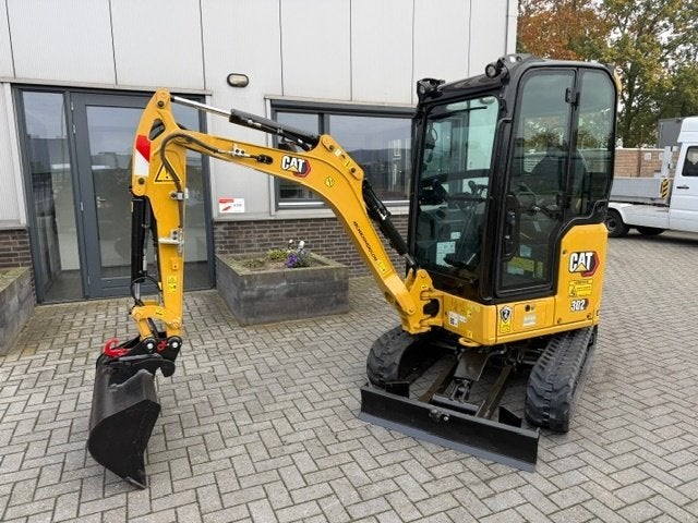 CAT 302 2.2T Next Gen Bj23 2000uur Minigraver Minikraan ZGST, Ophalen, Graafmachine