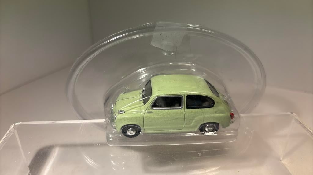 Seat 600 1958 solido 1.43, Auto, Solido, Ophalen of Verzenden, A