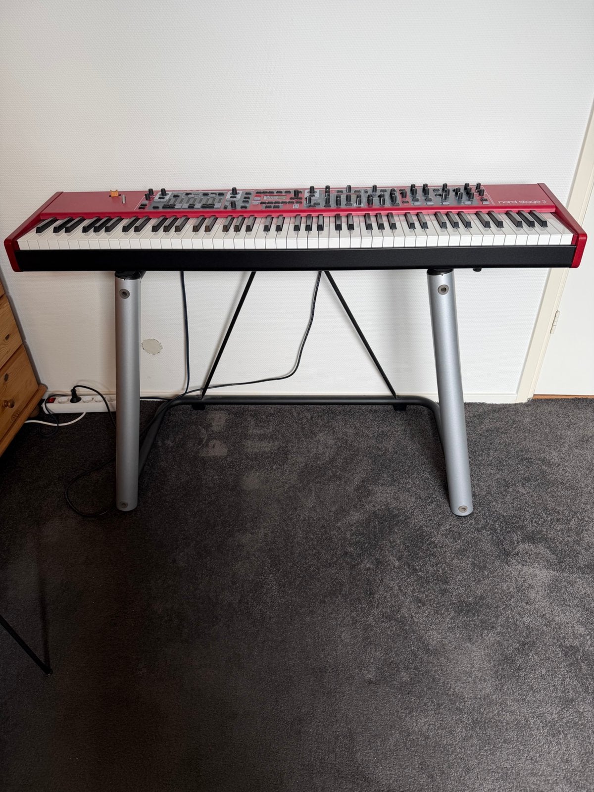 Nord Stage 3 met 88 hammer toetsen, Ophalen, Zo goed als nieuw, 88 toetsen, Overige merken