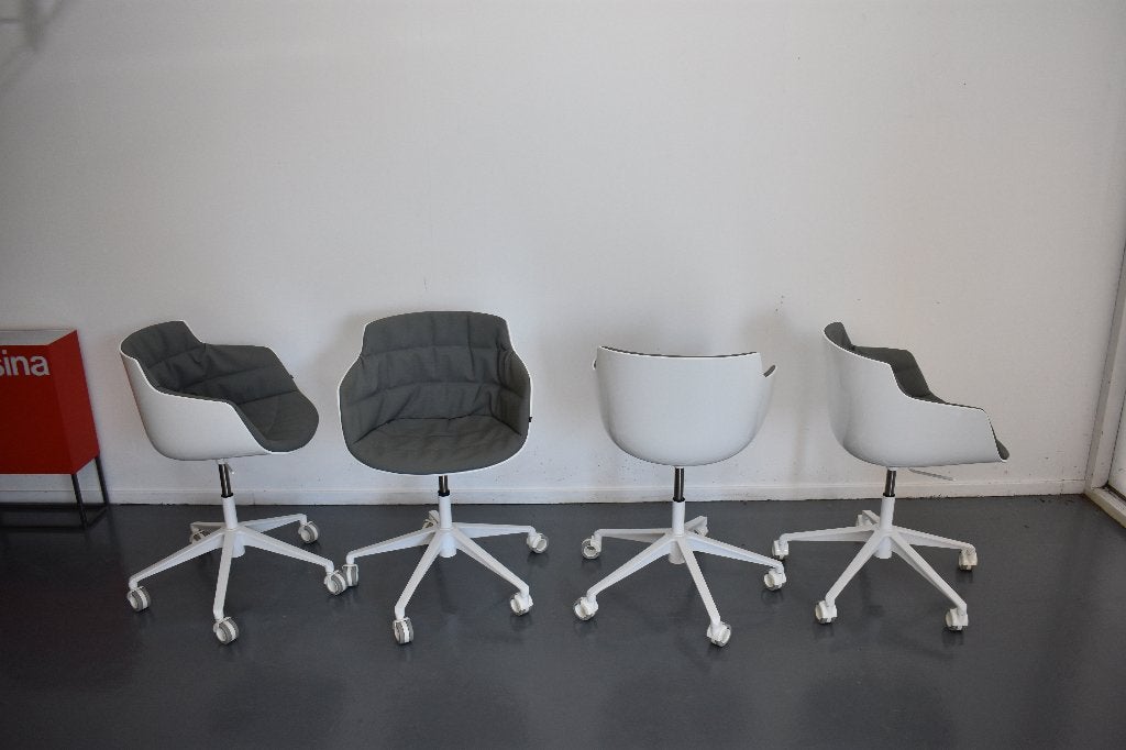 Exclusieve set MDF B&B Italia design draai - fauteuils, Stof, Ophalen of Verzenden, Zo goed als nieuw, Vier