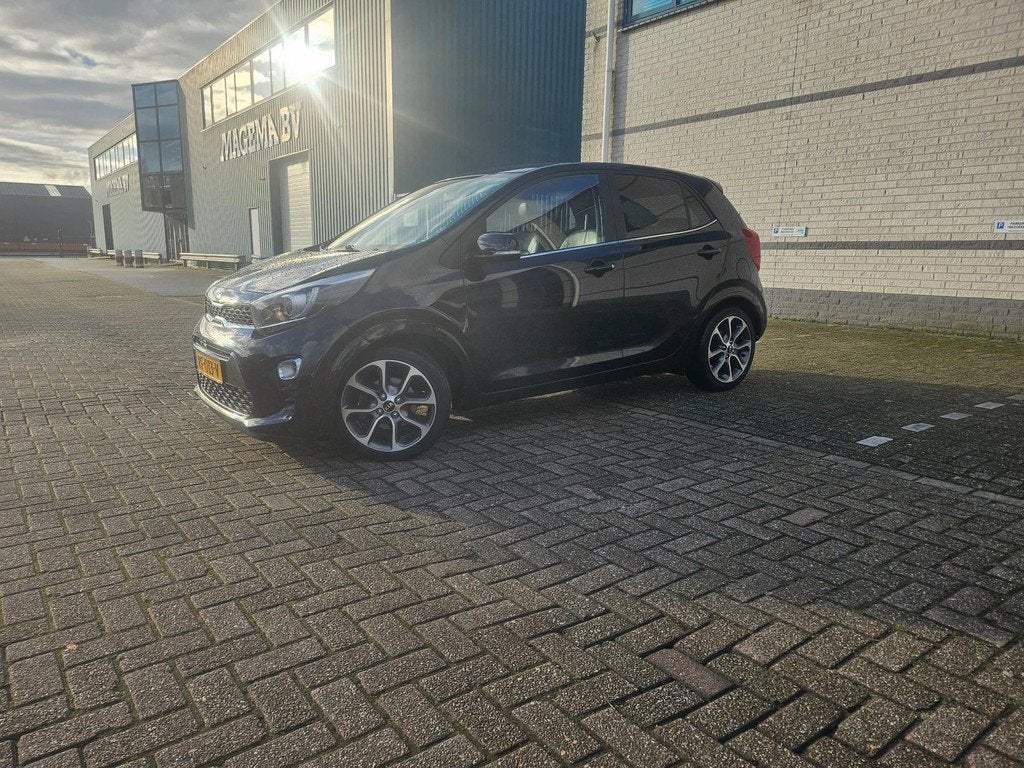 Kia Picanto 1.0 CVVT Design Edition#Carplay#Lederbeklng#, Voorwielaandrijving, Gebruikt, Euro 6, 4 stoelen