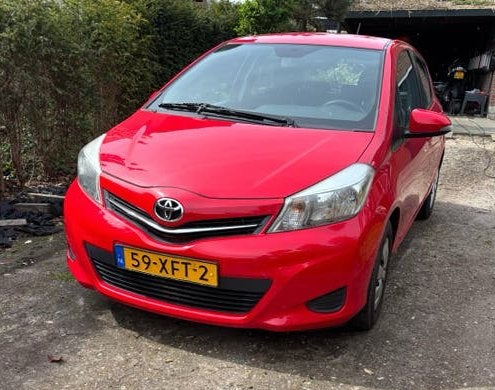 Toyota Yaris 1.0 Vvt-i Aspiration Airco 5DR bj 2012, 40 €/maand, Origineel Nederlands, Handgeschakeld, Particulier
