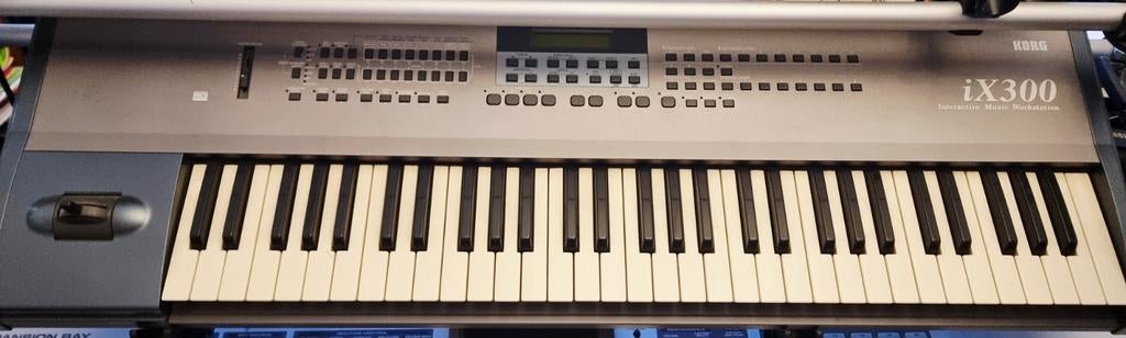 Korg iX300 Interactive Music Workstation, Ophalen, 61 toetsen, Korg, Zo goed als nieuw
