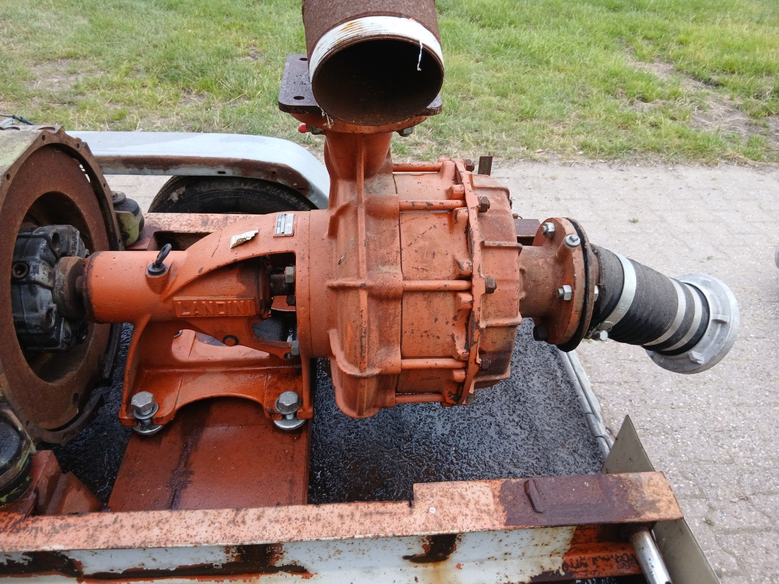 Deutz 6 cilinder motor met Landini waterpomp op aanhanger, Ophalen of Verzenden