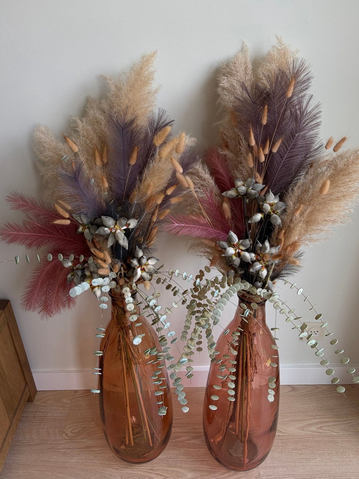 Grote glazen vazen met droogbloemen (set van 2), Ophalen, Inclusief droogbloemen, Meerkleurig, Glas