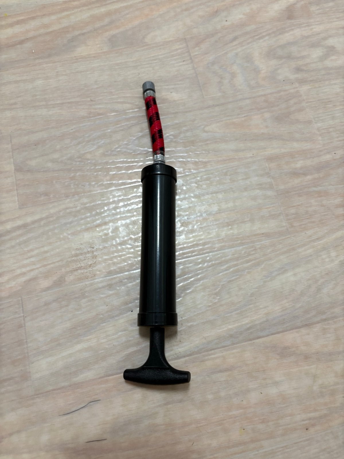 Compacte fietspomp - 25cm lengte, Ophalen of Verzenden, Zo goed als nieuw