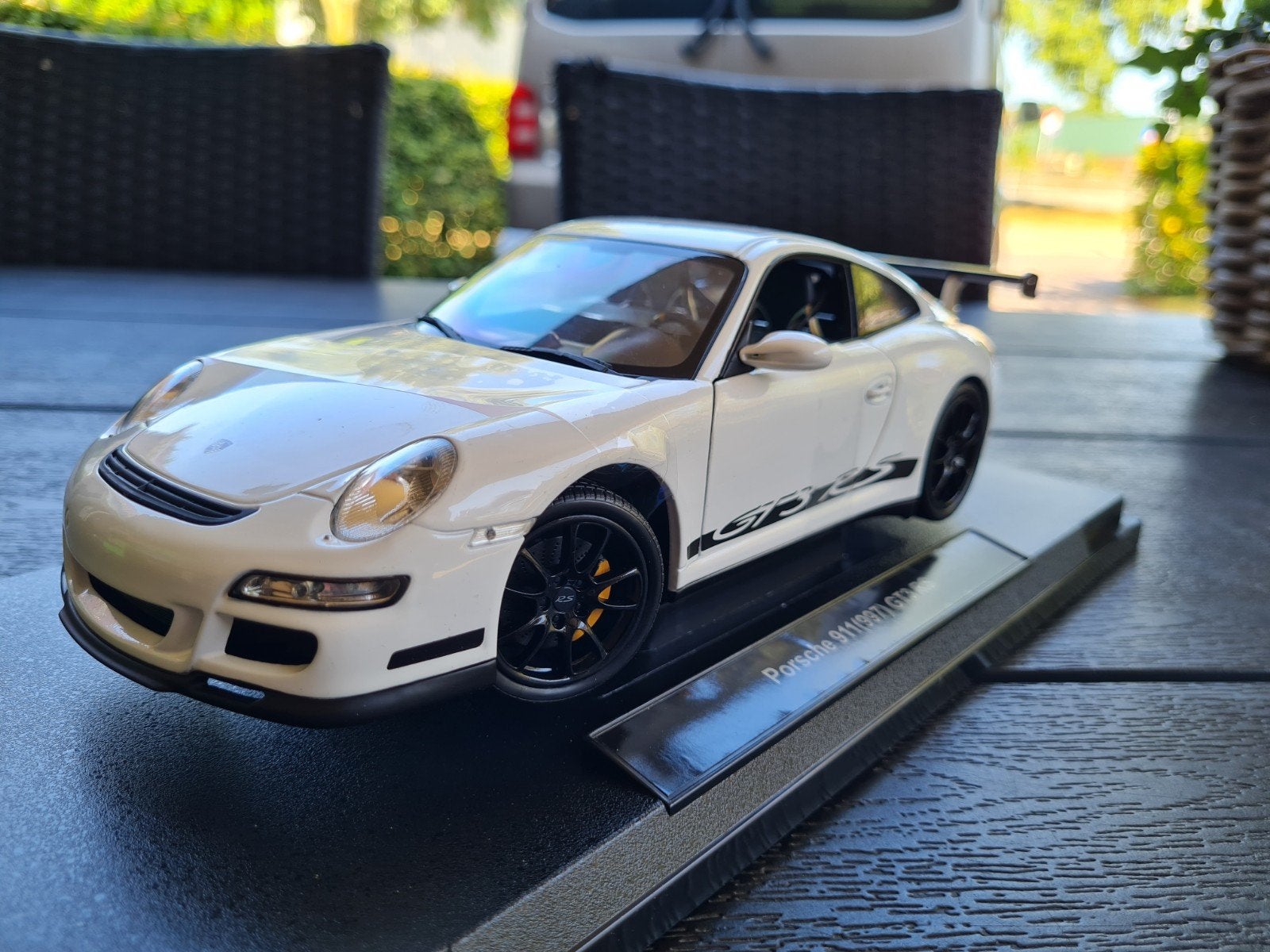1:18 Porsche 911 (997) GT3 RS Wit Welly, Hobby en Vrije tijd, Modelauto's | 1:18, Ophalen of Verzenden, Nieuw, Auto, Welly