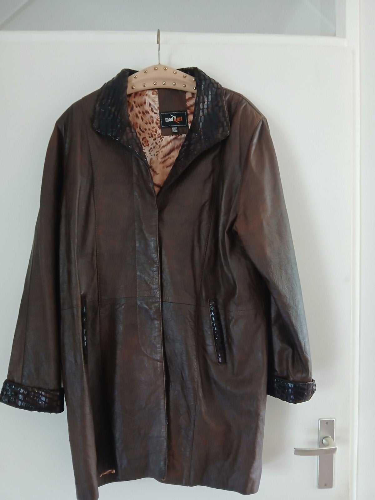 vintage bruine leren dames jas maat 42. 44, Kleding | Dames, Ophalen of Verzenden, Zo goed als nieuw, Maat 42/44 (L), Bruin