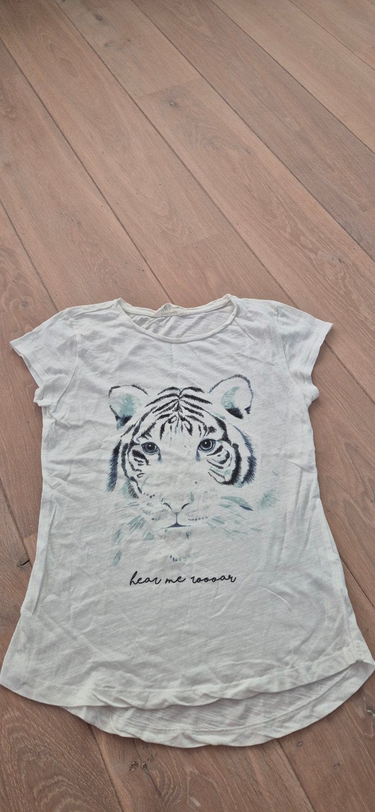 H&M shirtje maat 158/164 met tijgerprint €1,50, Meisje, H&M, Ophalen of Verzenden, Zo goed als nieuw