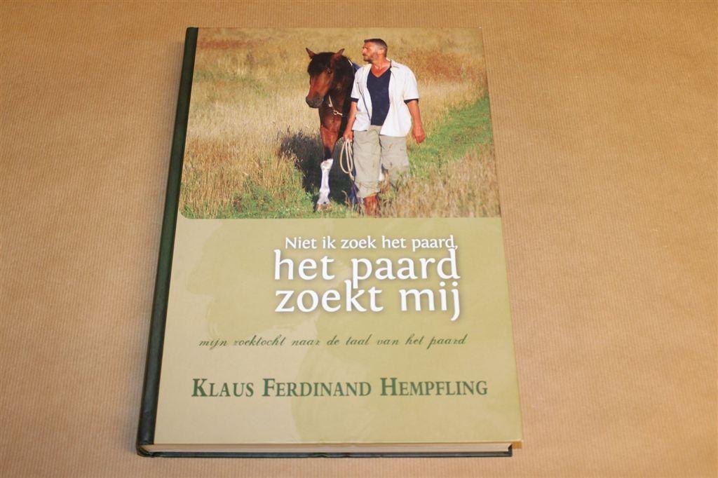 Niet ik zoek het paard, het paard zoekt mij — Hempfling, Ophalen of Verzenden, Zo goed als nieuw, Paarden of Pony's