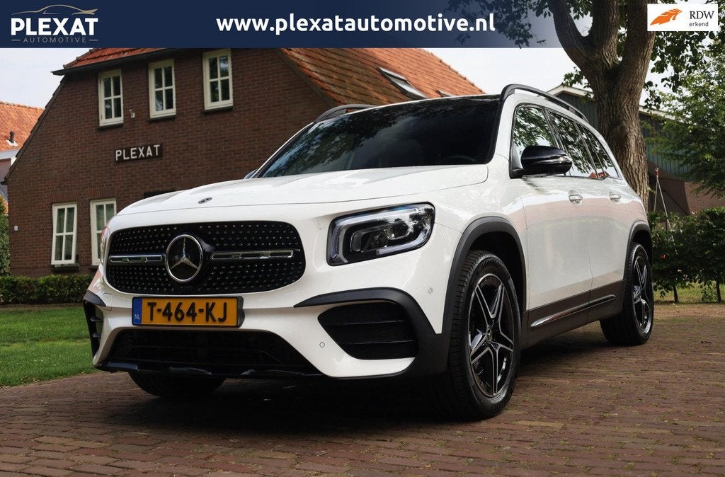 Mercedes-Benz GLB 250 4MATIC Premium Plus Aut. | DISTRONIC P, Gebruikt, 4 cilinders, 2000 kg, Wit