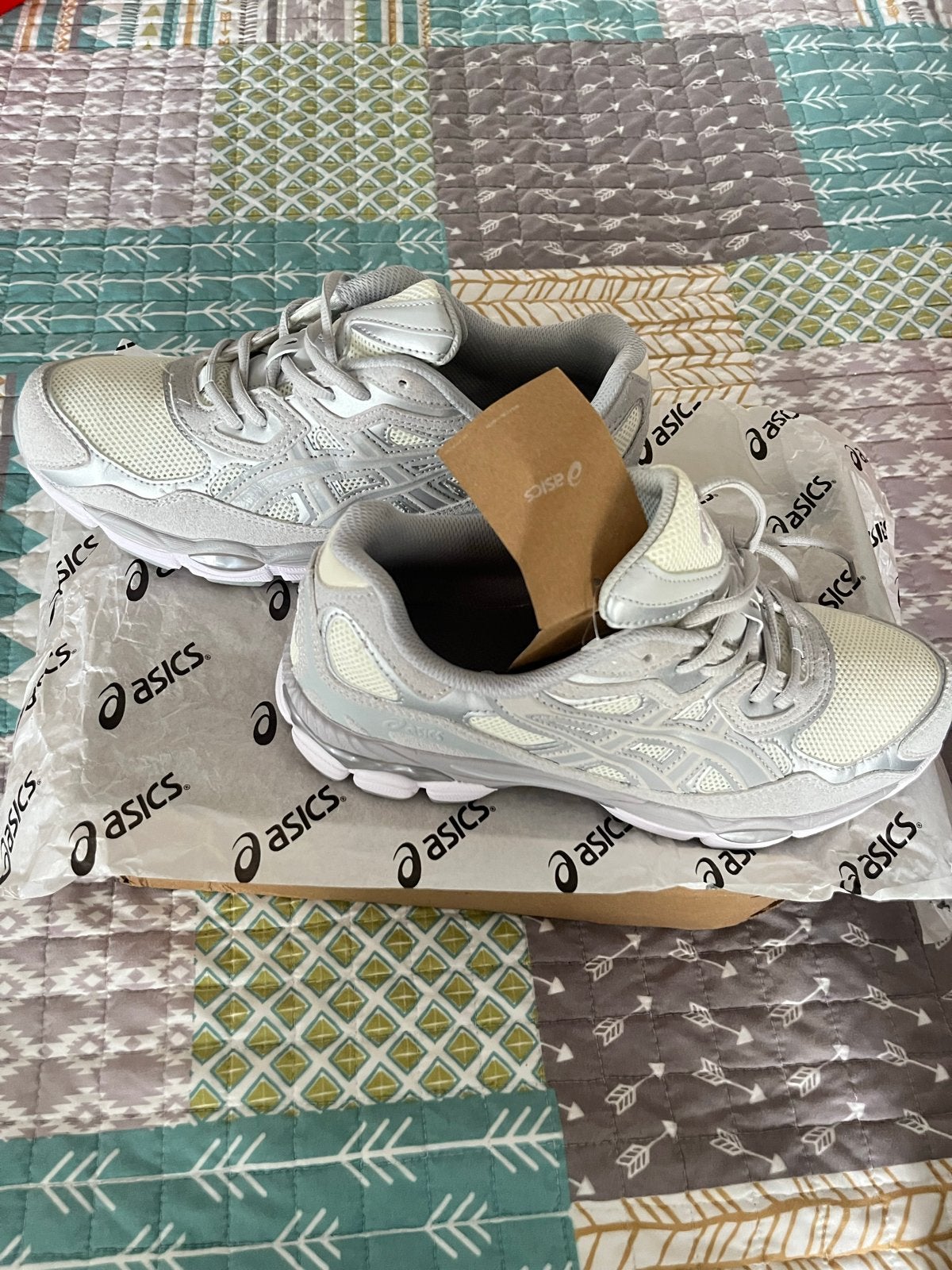 Nieuwe Asics sneakers - nooit gedragen, Ophalen of Verzenden, Nieuw, Grijs, Sneakers of Gympen