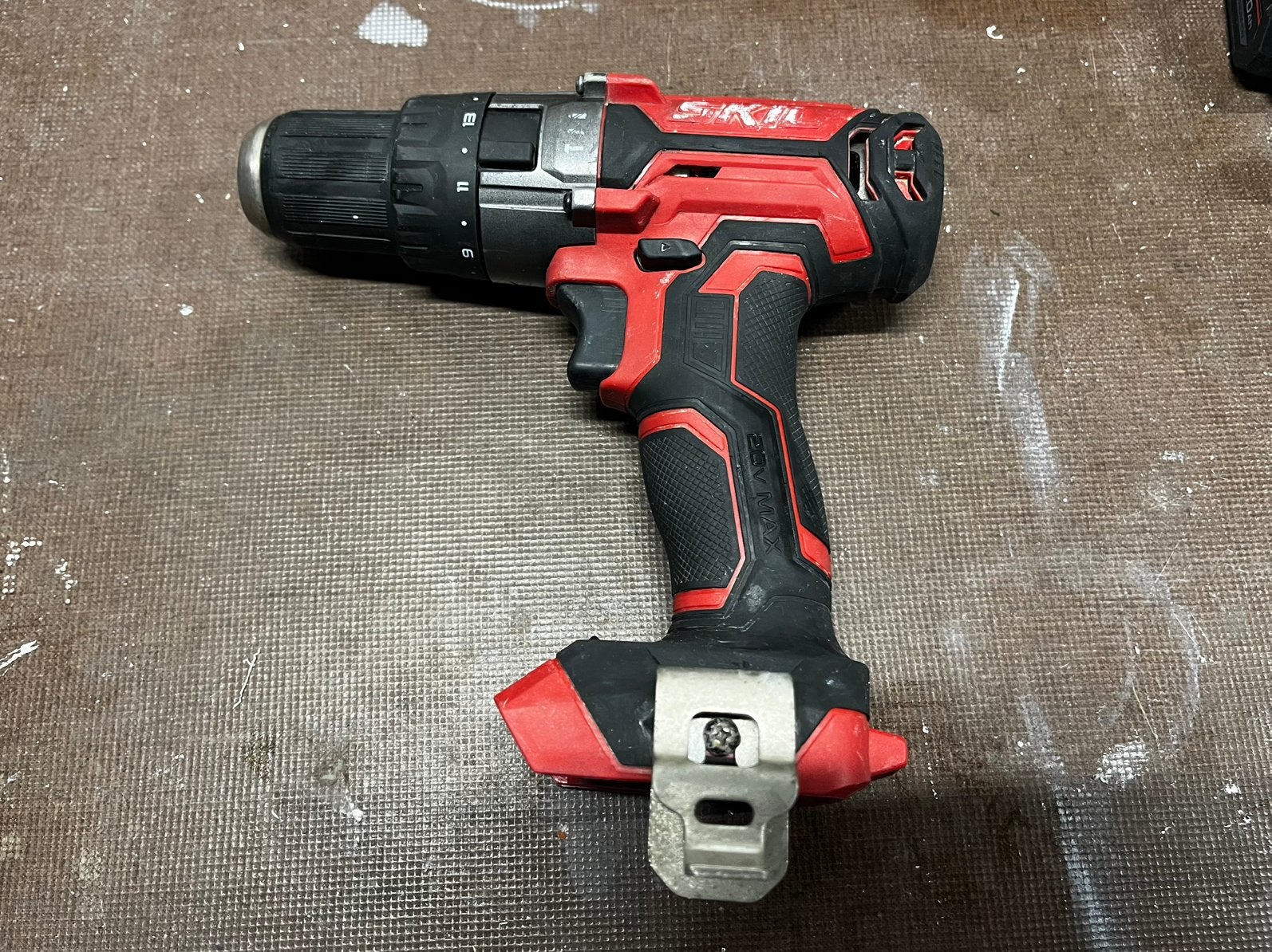 Skil 20V klopboormachine 3018 - Defect, Ophalen of Verzenden, Gebruikt, Boormachine, Klopboormechanisme