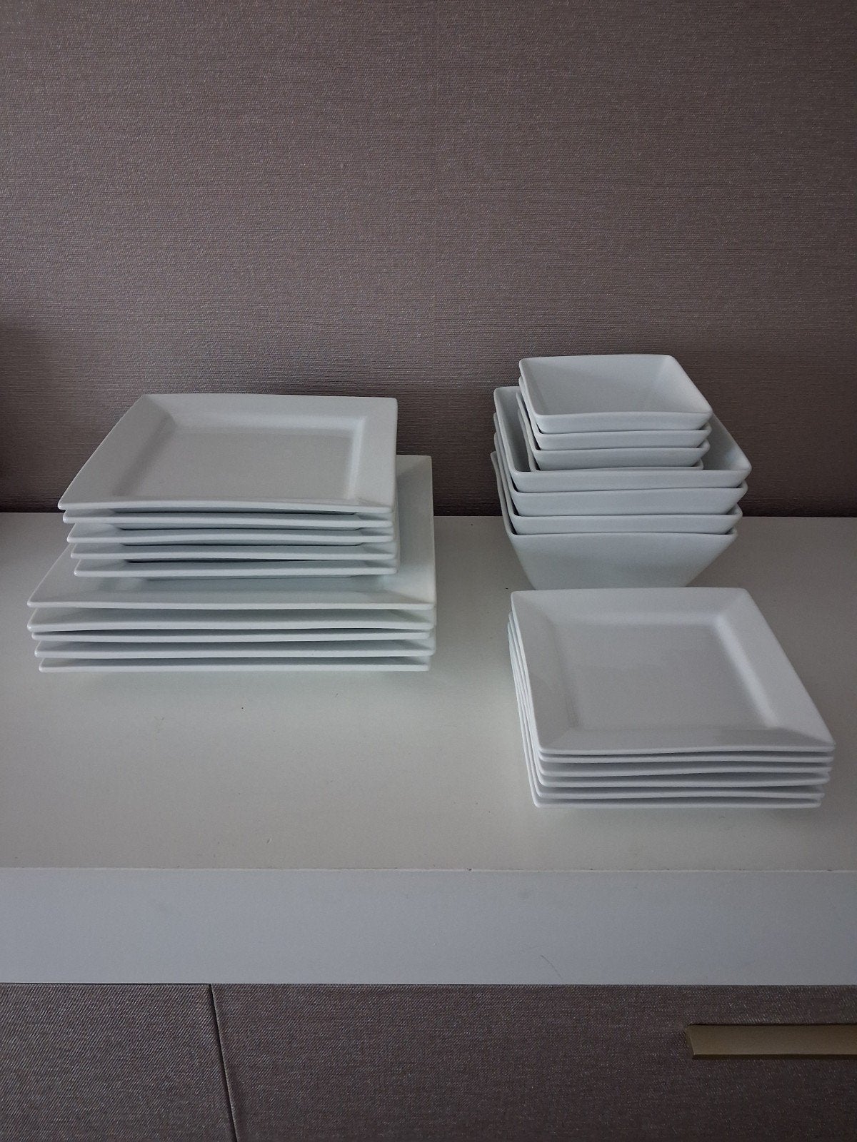 Hema Porselein Servies vaste prijs €30.00, Ophalen, Porselein, Overige stijlen, Bord(en)