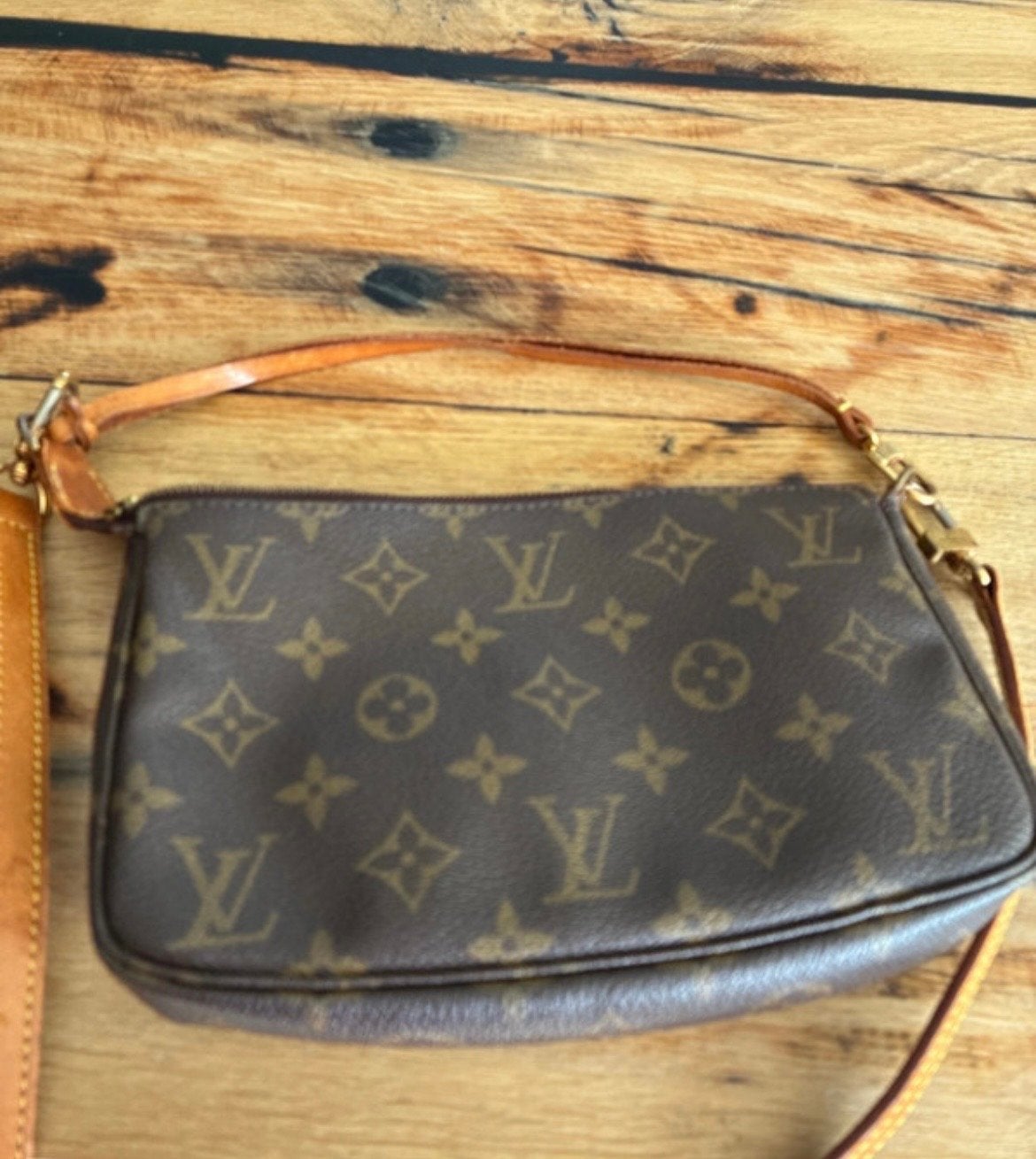 Louis Vuitton Pochette Accessoires Monogram, Ophalen of Verzenden, Gebruikt, Bruin, Schoudertasje