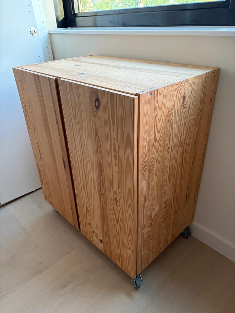 Houten IKEA ivar kast op wieltjes, Ophalen, Gebruikt