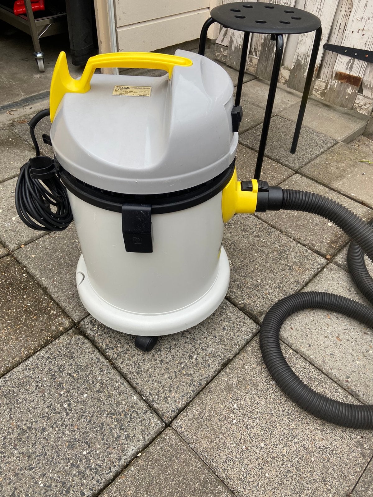 Karcher nat/droogstofzuiger, Doe-het-zelf en Verbouw, Reinigingsmachines, Ophalen, Gebruikt, Waterstofzuiger