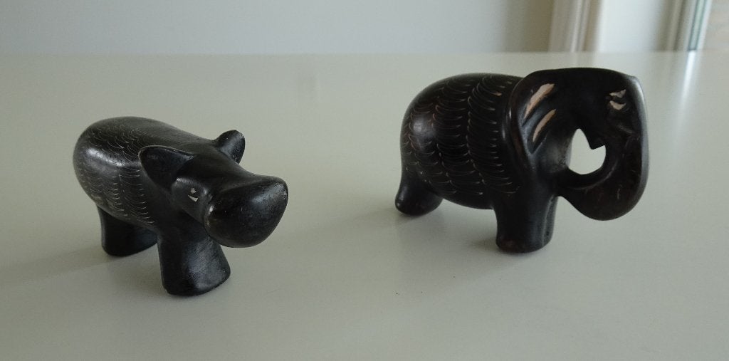2 Vintage Olifant en Tapir Figuren Handgemaakt van Steen, Ophalen