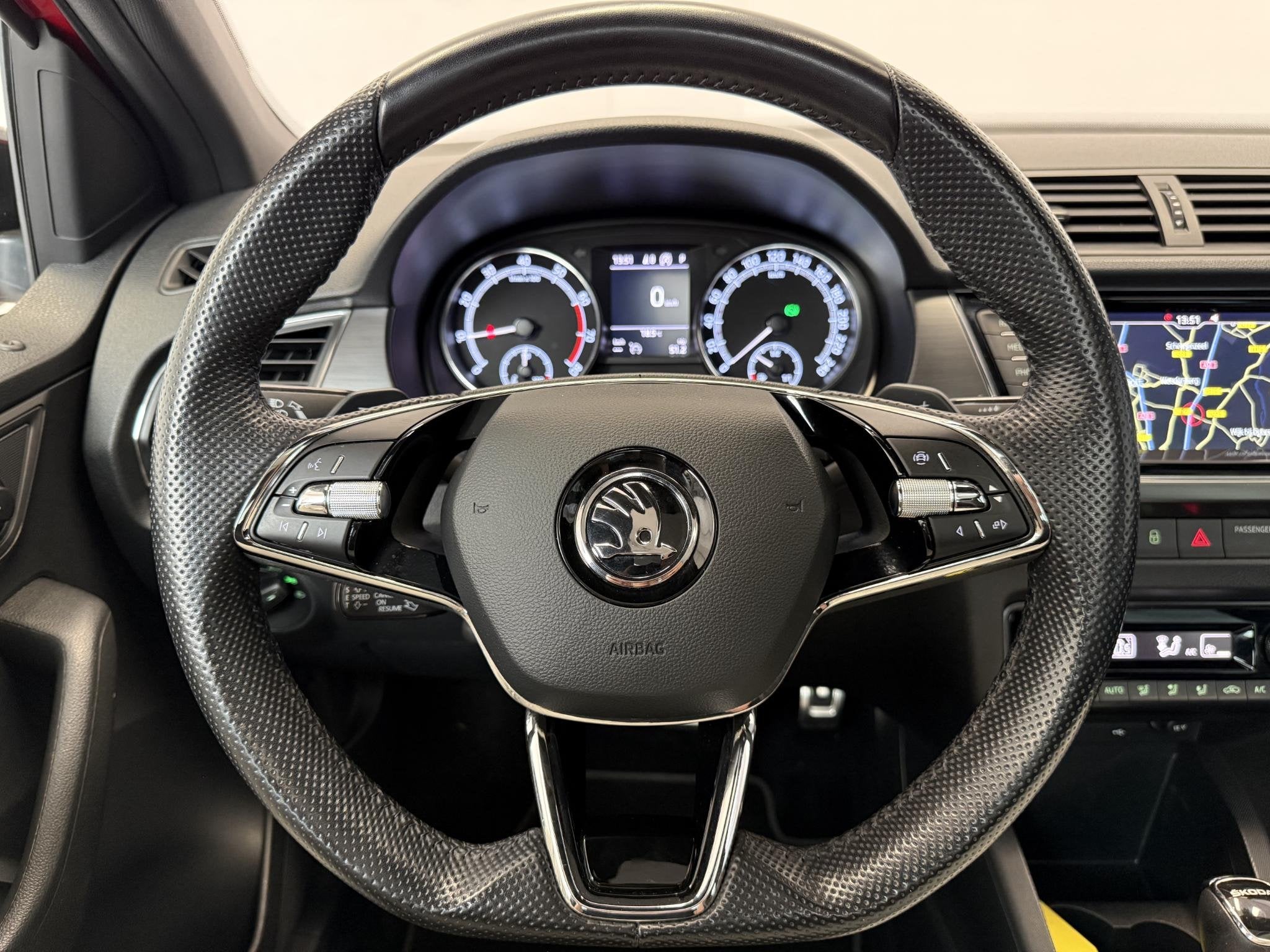 Skoda Fabia 1.0 TSI Sport business | PANO | TREKHAAK | ACC |, Auto's, Stof, Gebruikt, Origineel Nederlands, Bedrijf