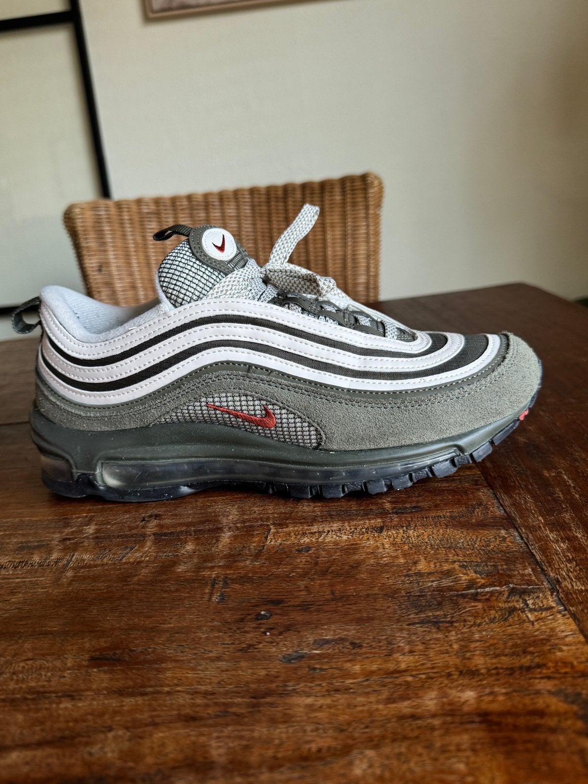 Nike Air Max 97 - Grijs/Rood - Maat 41 - Zo goed als nieuw, Ophalen of Verzenden, Zo goed als nieuw, Overige kleuren, Sneakers of Gympen