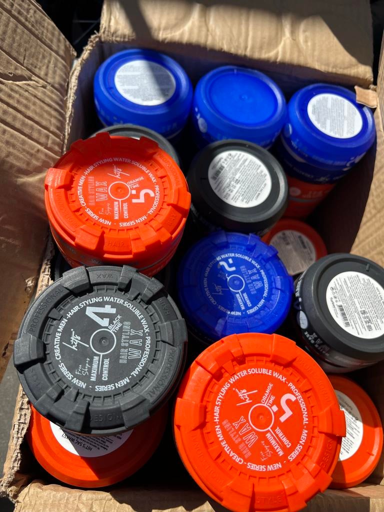 Partij haarwax in 4 kleuren: rood, blauw, zwart, oranje, Ophalen, Nieuw, Overige typen