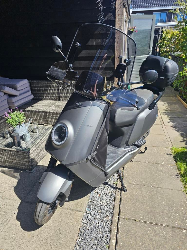 NIU NQi Sport elektrische scooter – perfecte – extra g, Fietsen en Brommers, Snorfietsen en Snorscooters, Elektrisch, Zo goed als nieuw