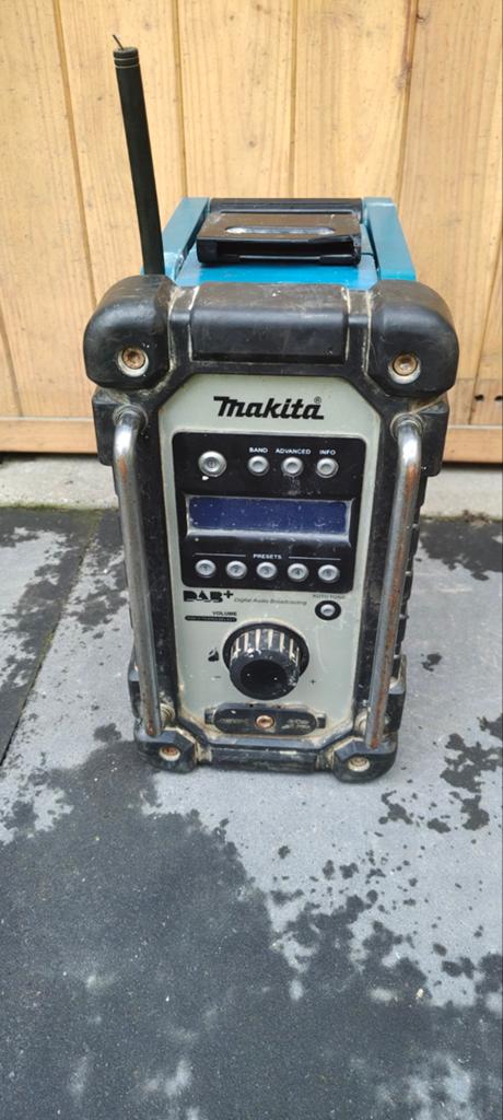 Makita dmr110 fm/dab+ radio, Doe-het-zelf en Verbouw, Ophalen of Verzenden, Gebruikt