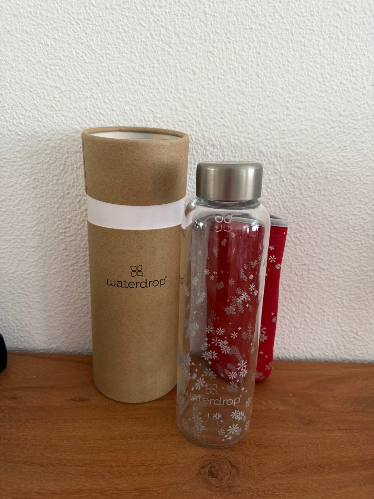 Waterdrop glazen fles met hoes, Ophalen, Zo goed als nieuw