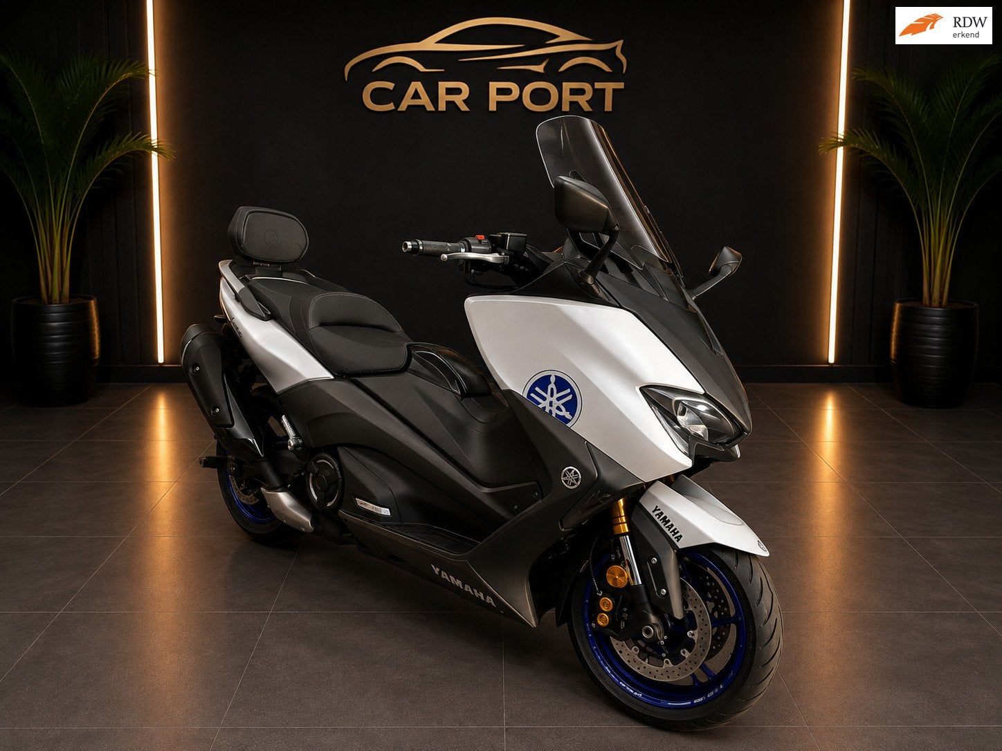 Yamaha Scooter TMAX SX ABS top staat ! T max 530, Motoren, Car port, Traction Control, 12 t/m 35 kW, 26 Daviottenweg
5222 BH  's-Hertogenbosch, NL