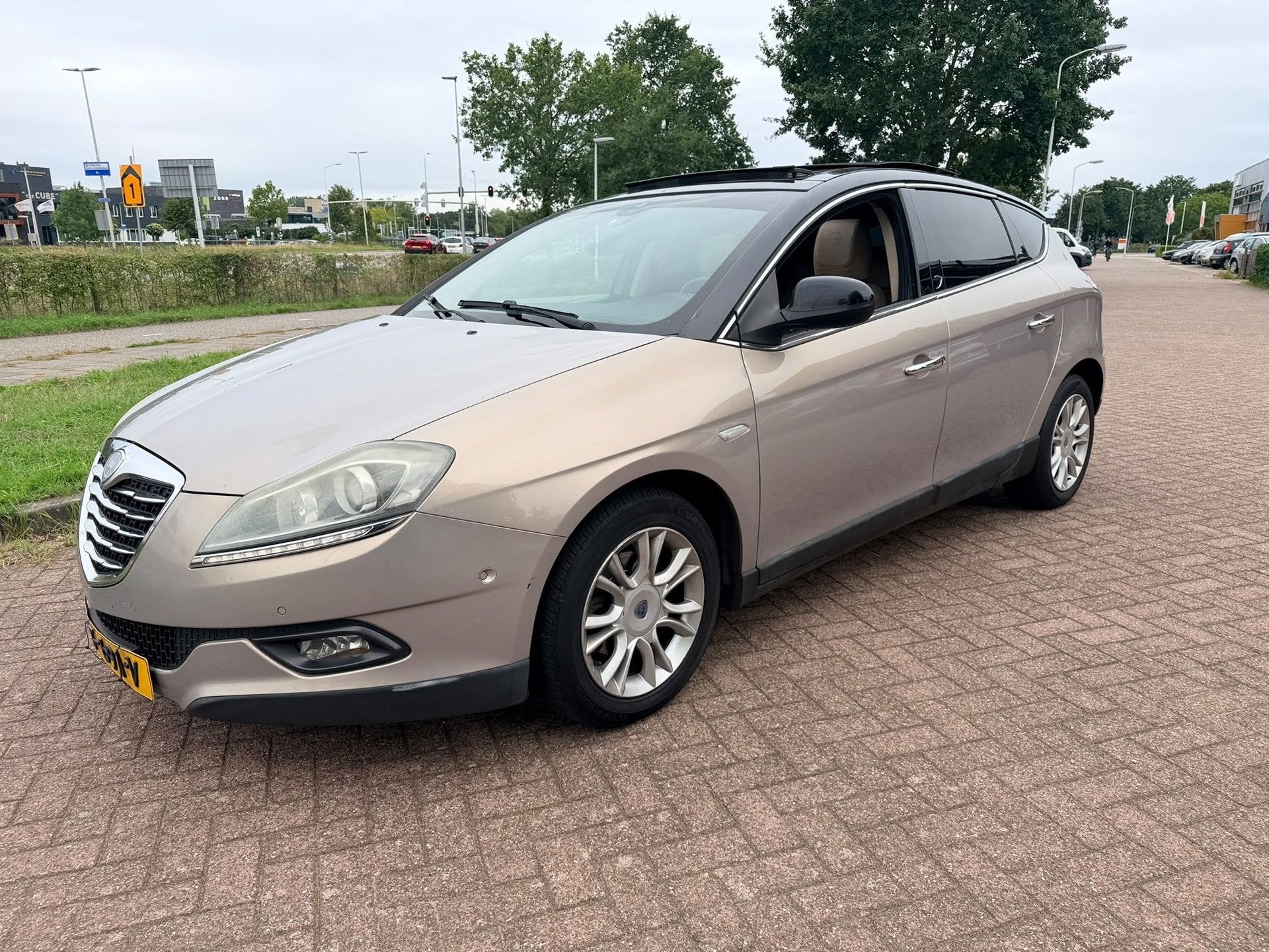 Lancia Delta 1.4-16V - LPG - PANODAK - APK 07-2027, Voorwielaandrijving, Euro 5, Gebruikt, 4 cilinders
