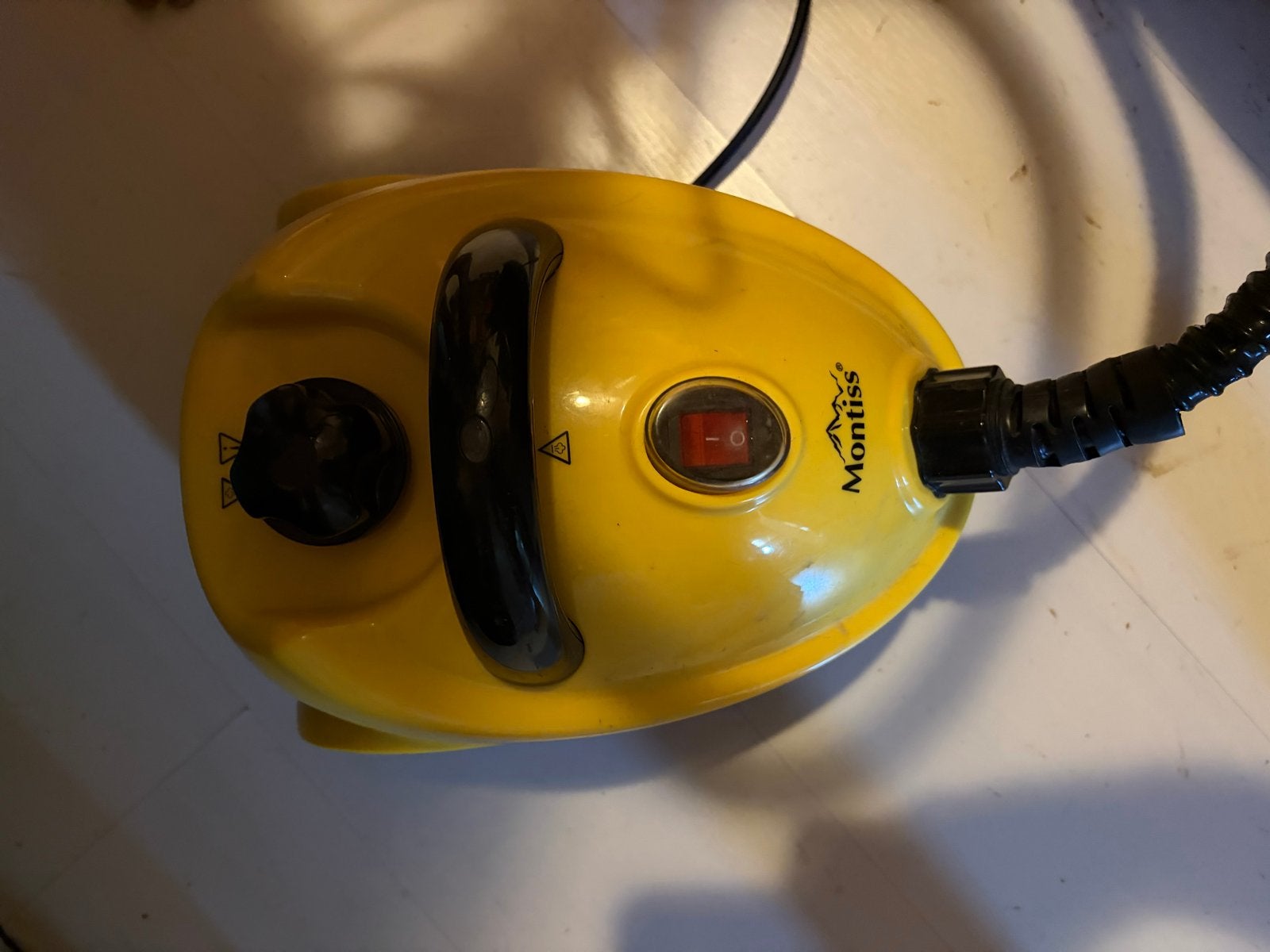 Montiss Stoomreiniger CSC5708M - Geel, 1350W, Ophalen, Gebruikt, Stoomreiniger
