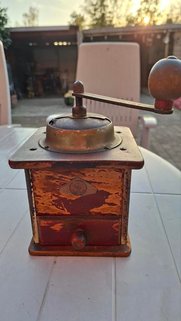 Peugeot Frères koffiemolen, Antiek en Kunst, Ophalen of Verzenden