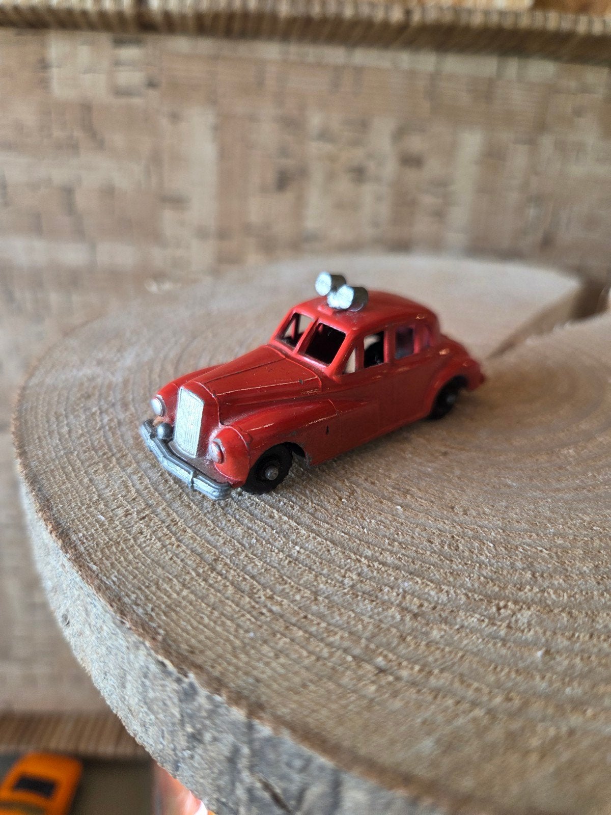 Wolseley fire chief car budgie models nr 27 made in England, Ophalen, Gebruikt, Auto