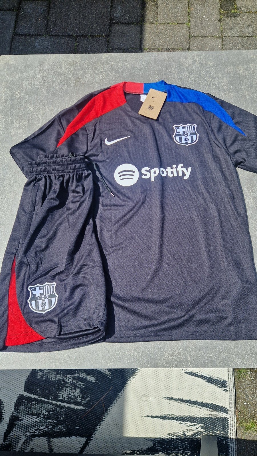 FC Barcelona Trainingsset Maat M - Nieuw en Ongedragen, Maat 48/50 (M), Zwart, Nike, Nieuw