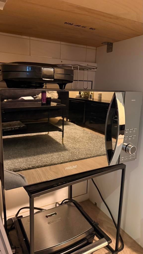 Proline combimagnetron en oven - Werkt super!, Witgoed en Apparatuur, Magnetrons, Ophalen, Combimagnetron, Zo goed als nieuw, Vrijstaand