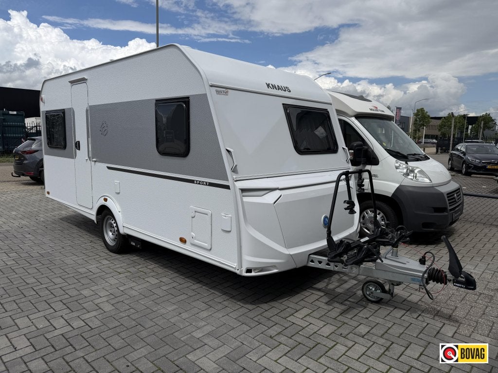 Knaus Sport 450 FU, Nagenoeg nieuw, Maxfan, Mover, Tent, Kachel, Rondzit, Bedrijf, Overige typen