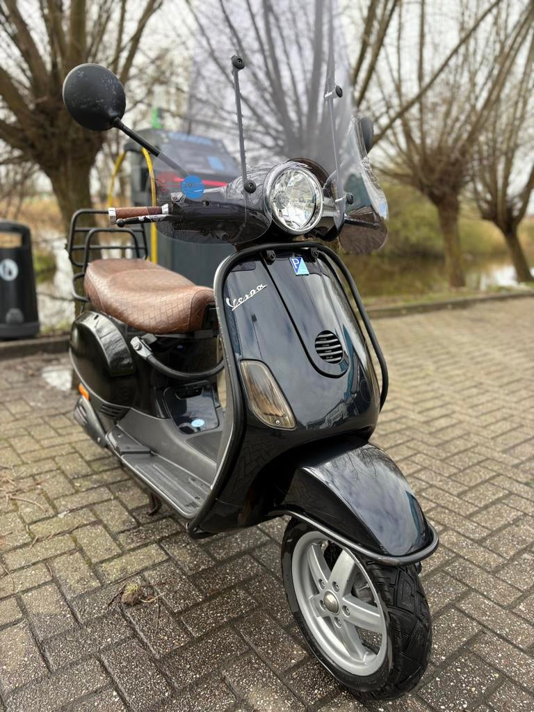 Vespa lx 50 2t 2006, Fietsen en Brommers, Scooters | Vespa, Gebruikt, Vespa LX, Maximaal 25 km/u, Benzine, Ophalen