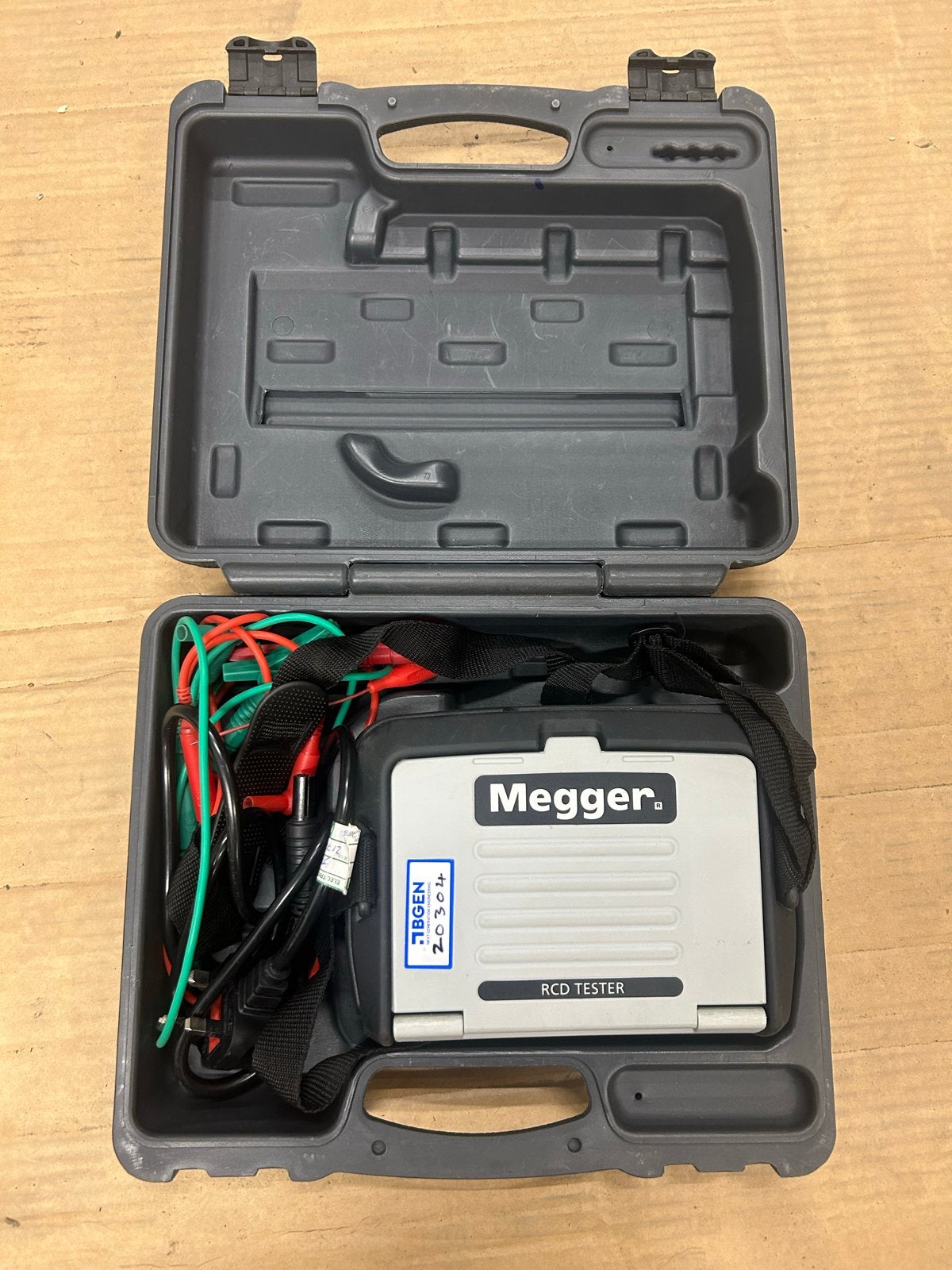 Megger RCDT320 RCD Tester met Engelse stekker, Ophalen of Verzenden, Gebruikt, Elektriciteit