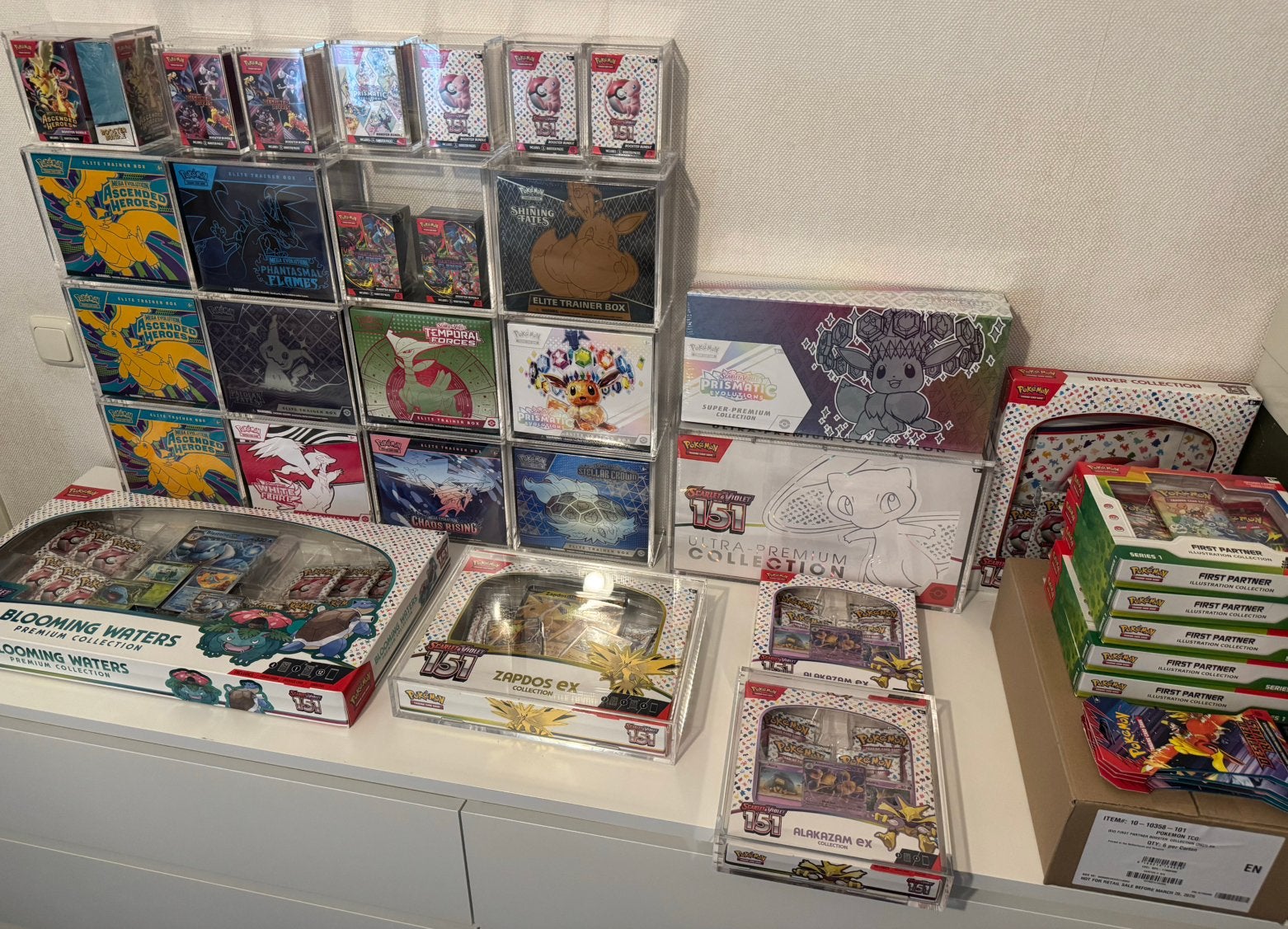 🔥 Grote Pokémon Sealed Collectie | ETB's, Boxen & Kaarten, Ophalen of Verzenden, Nieuw, Overige typen, Foil