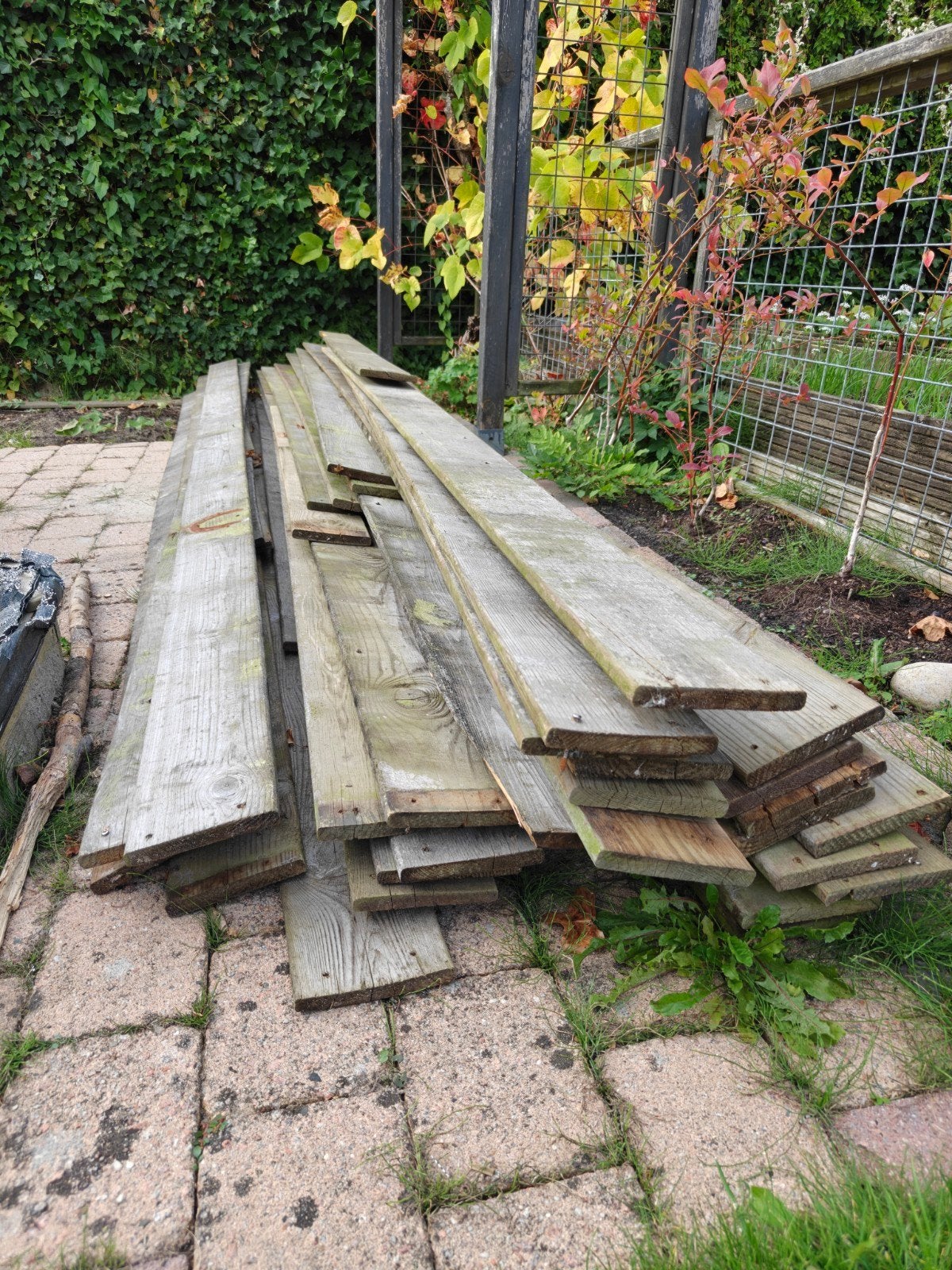 Partij gebruikte houten schuttingplanken – 4 meter lang, Tuin en Terras, Ophalen, Gebruikt, 250 cm of meer, Planken