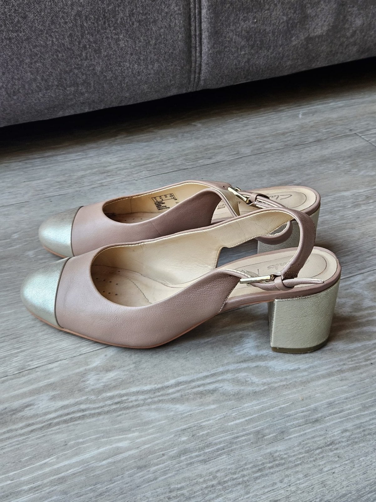 Clarks Cushion Plus Pumps - Maat 37, Kleding | Dames, Ophalen of Verzenden, Gedragen, Beige, Pumps