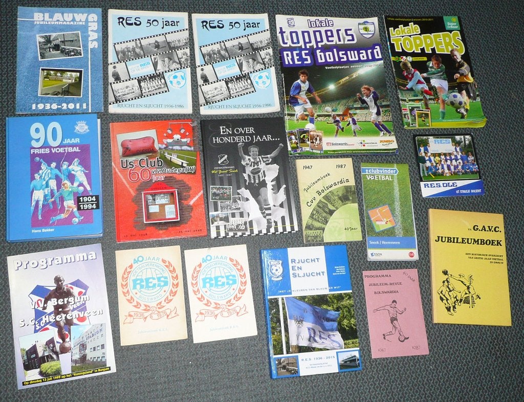 18 boeken Friese voetbalclubs jubileum plaatjesalbum, Ophalen of Verzenden, Zo goed als nieuw, 18 boeken Friese voetbalclubs jubileum plaatjesalbum