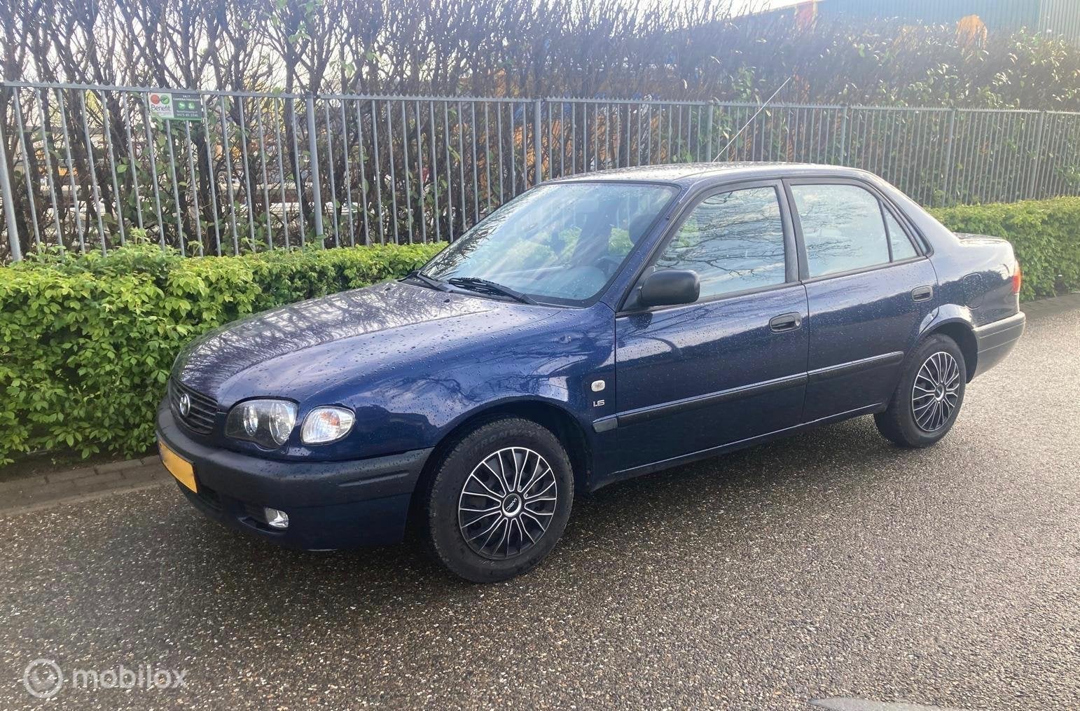 Toyota Corolla 1.6 VVT-i 16V Sedan APK 26/03/2027, Voorwielaandrijving, 450 kg, Gebruikt, Metallic lak