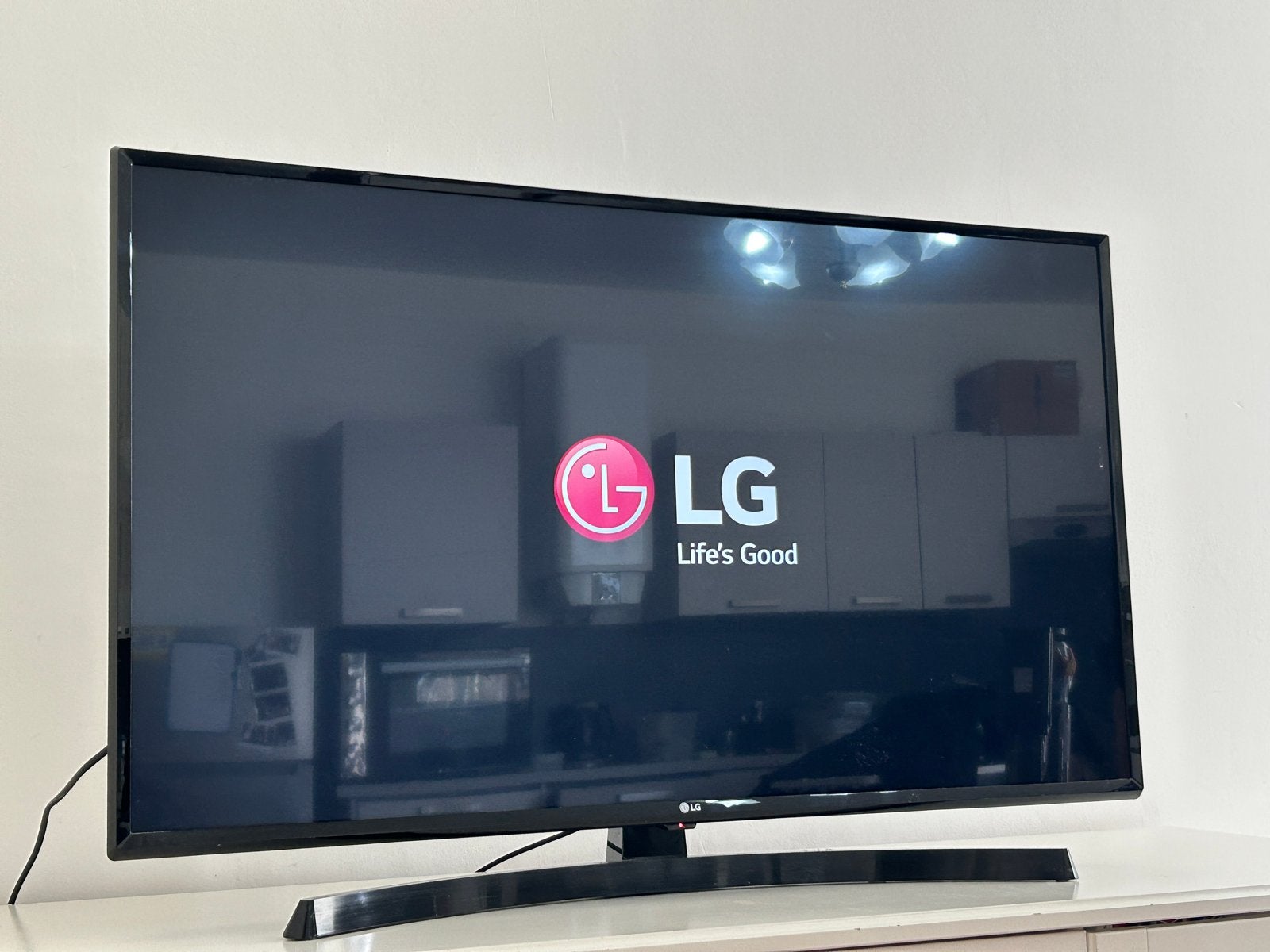 LG Smart TV 43 inch, Ophalen, 50 Hz, Zo goed als nieuw, 100 cm of meer