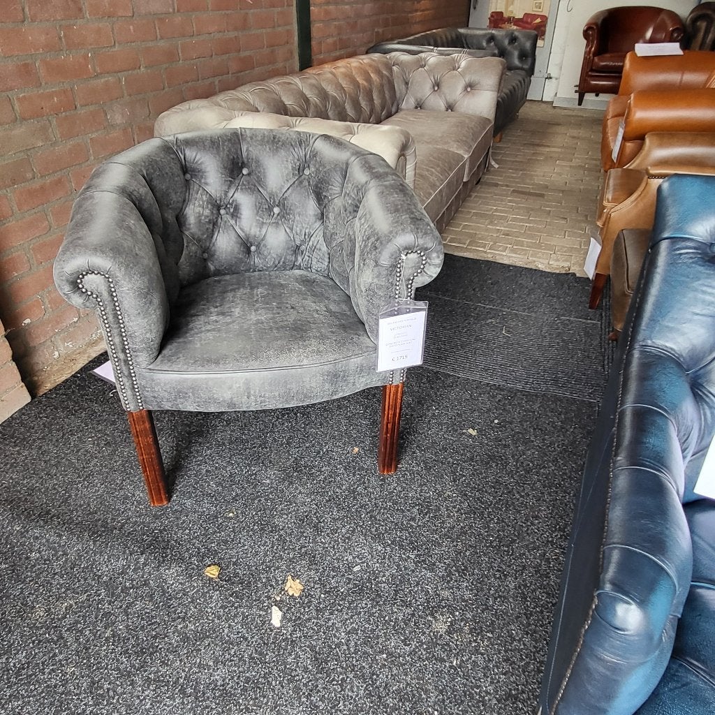 Engelse Chesterfield tub chair. Fauteuil Victorian, Chesterfield, 75 tot 100 cm, Ophalen of Verzenden, Zo goed als nieuw