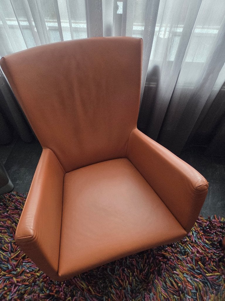 2 Montis Windy fauteuils - Tomato/Oranje leer, Ophalen, Gebruikt, Minder dan 75 cm, Design